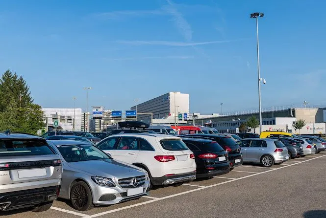 Parcheggio P16 Aeroporto Zurigo
